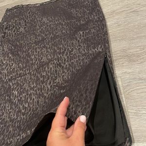 Alberto Makali shiny animal print pencil skirt Size 12 C2